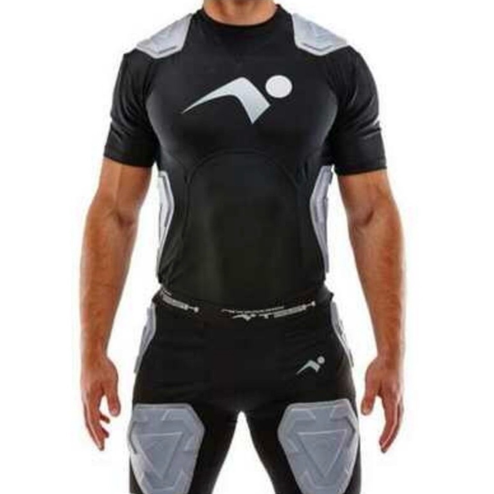 TESH Football Core Impact Short Sleeve Shirt Black Men's Sz Medium. B12